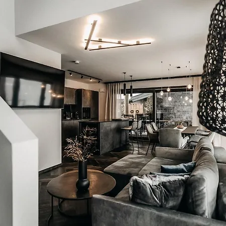 Onkl Xonna Premium Alpin Chalet Huttschlag